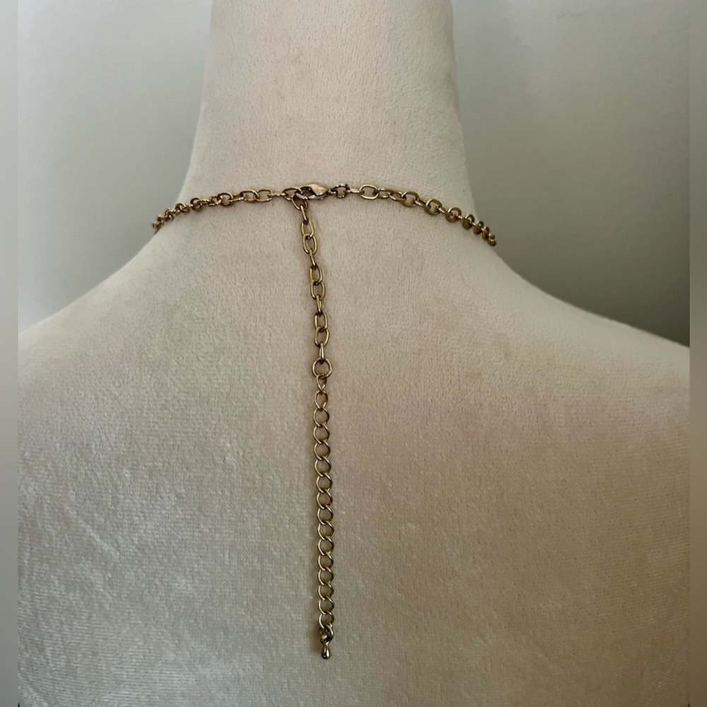 Statement Necklace 21.5 inches - Picture 2 of 4